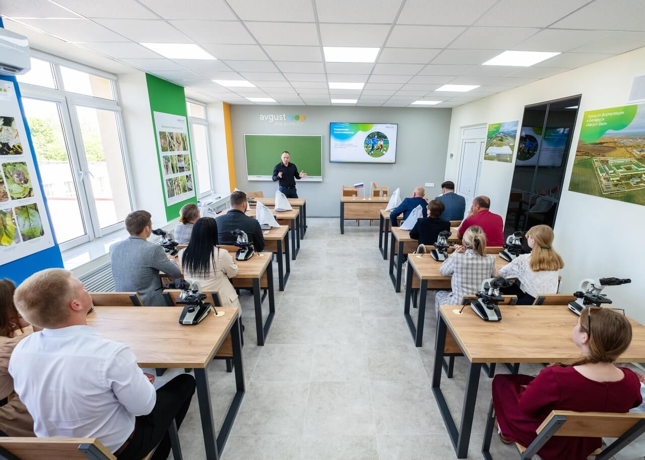 Avgust 2023 yilda agrar oliy o'quv yurtlarida to'rtta yangi auditoriyani jihozladi